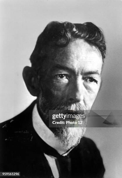 Richard Zsigmondy ; German chemist of Hungarian origin.