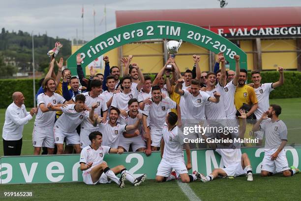 All players of US Citta' di Palermo U19 celebrate the victory during the SuperCoppa primavera 2 match between Novara U19 and US Citta di Palermo U19...