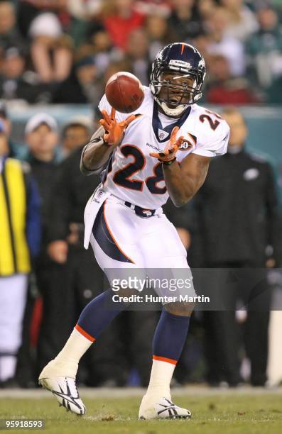 Running back Correll Buckhalter of the Denver Broncos catches a pass during a game against the Philadelphia Eagles on December 27, 2009 at Lincoln...