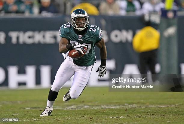 Running back LeSean McCoy of the Philadelphia Eagles carries the ball during a game against the Denver Broncos on December 27, 2009 at Lincoln...