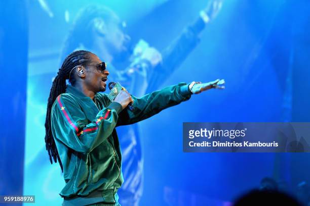 Snoop Dogg of TBSs Jokers Wild performs onstage during the Turner Upfront 2018 show at The Theater at Madison Square Garden on May 16, 2018 in New...