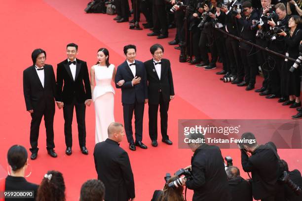 Director Chang-dong Lee, actor Ah-in Yoo, actress Jong-seo Jeon, actor Steven Yeun and Executive producer Jun-dong Lee attend the screening of...