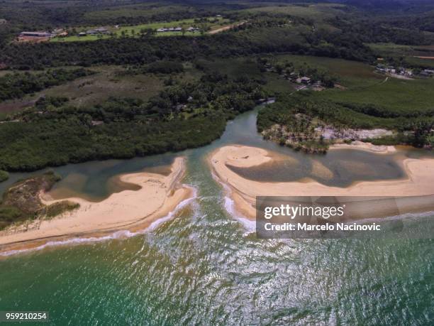 trancoso beach , bahia , brazil - marcelo nacinovic stockfoto's en -beelden