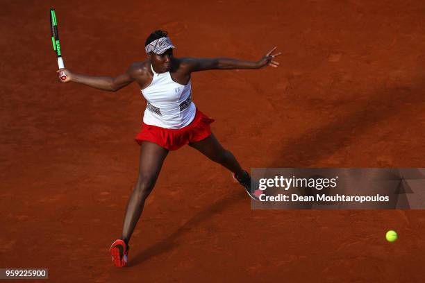 Venus Williams of USA returns a forehand in her match against Elena Vesnina of Russia during day 4 of the Internazionali BNL d'Italia 2018 tennis at...