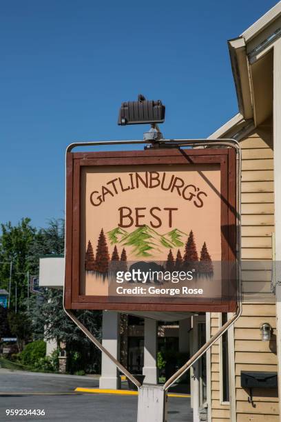 The entrance to a downtown motel is viewed on May 11, 2018 in Gatlinburg, Tennessee. Situated near the entrance to Great Smoky Mountains National...