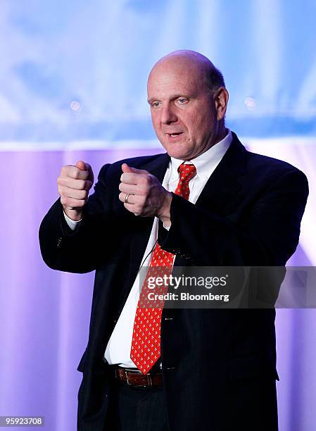 Steve Ballmer, chief executive officer of Microsoft Corp., speaks at the Microsoft Global Energy Forum in Houston, Texas, U.S., on Thursday, Jan. 21,...