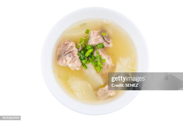 close-up of served noodles soup in bowl - caldo de carne imagens e fotografias de stock