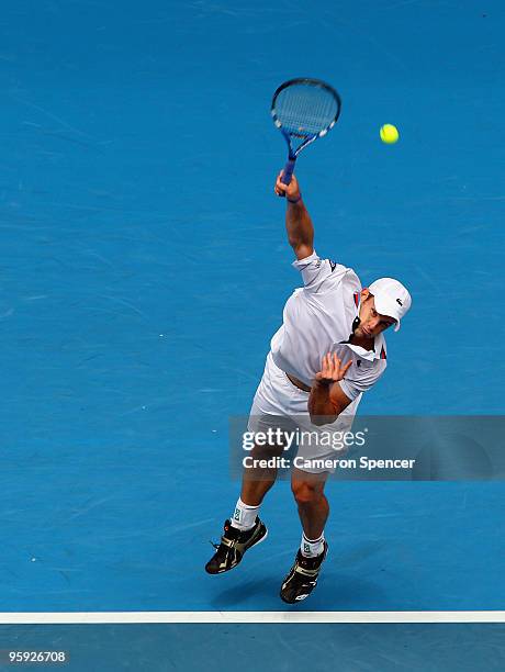 Andy Roderick Serving Andy Roddick Serve Photos and Premium High Res Pictures - Getty Images