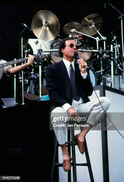 Rehearsal with Julio Iglesias Tivoli Gardens, Copenhagen, Denmark, June 26 1995