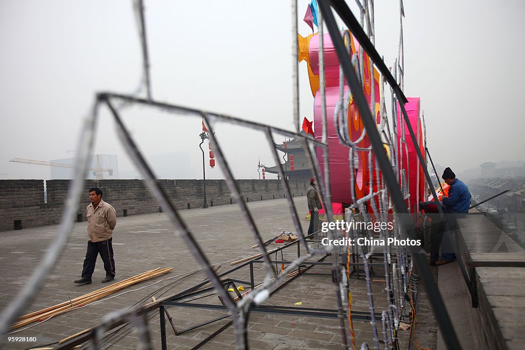Chinese People Prepare For Lunar New Year