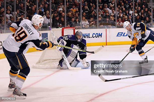 Tim Connolly of the Buffalo Sabres passes to teammate Thomas Vanek who beats Jonathan Quick of the Los Angeles Kings for a goal on January 21, 2010...