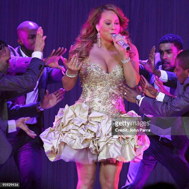 Mariah Carey performs at Hard Rock Live! in the Seminole Hard Rock Hotel & Casino on January 21, 2010 in Hollywood, Florida.