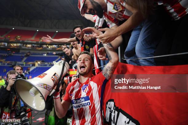 Saul Niguez of Atletico Madrid celebrates with fans after victory in the UEFA Europa League Final between Olympique de Marseille and Club Atletico de...