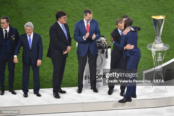 President Aleksander Ceferin and King Felipe of Spain greet Eric Abidal after the UEFA Europa League Final between Olympique de Marseille and Club...