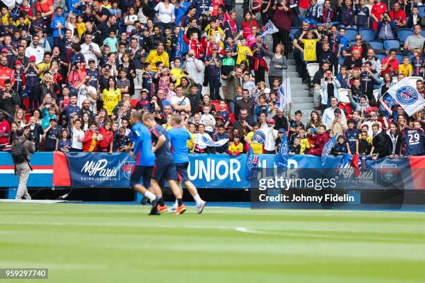 Illustrations Fans Kids of PSG during the training session of Paris Saint Germain at Parc des Princes on May 16, 2018 in Paris, France.