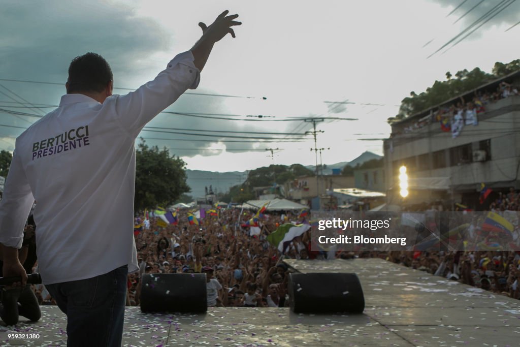 Presidential Candidate Javier Bertucci  Holds Final Campaign Rally Ahead Of Venezuelan Elections