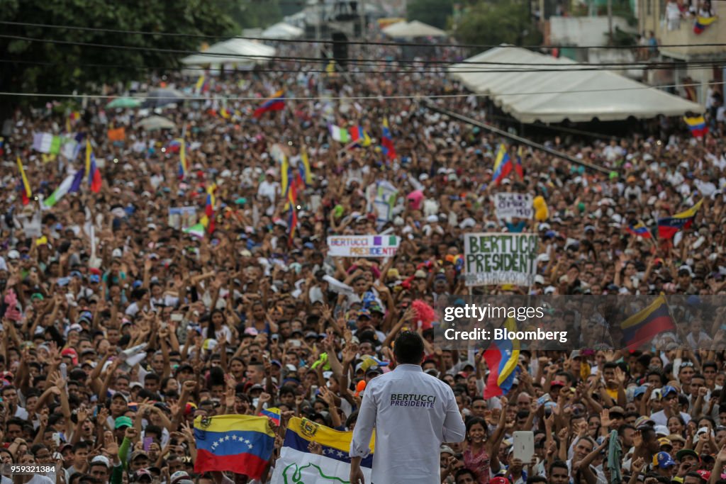 Presidential Candidate Javier Bertucci  Holds Final Campaign Rally Ahead Of Venezuelan Elections