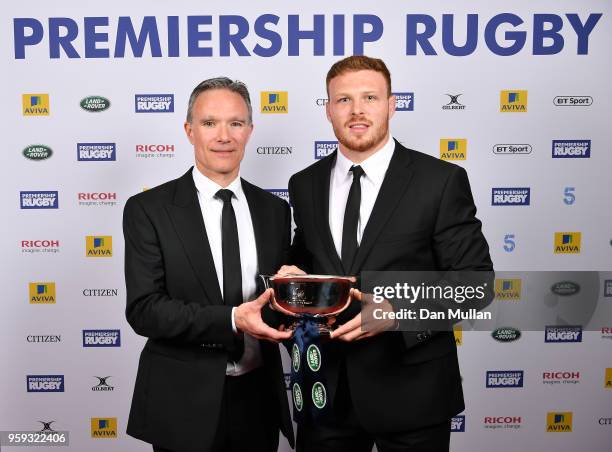 Sam Simmonds of Exeter Chiefs receives the Land Rover Discovery of the Season award from Scott Dicken of Jaguar Land Rover during the Premiership...