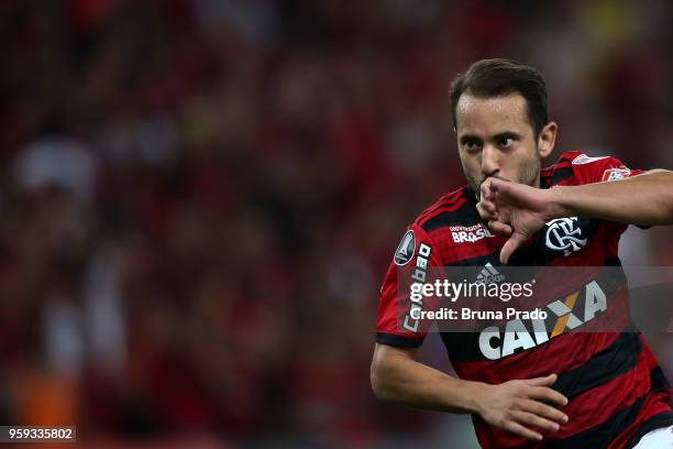 Everton Ribeiro of Flamengo celebrates a scored goal during a Group Stage match between Flamengo and Emelec as part of Copa CONMEBOL Libertadores...