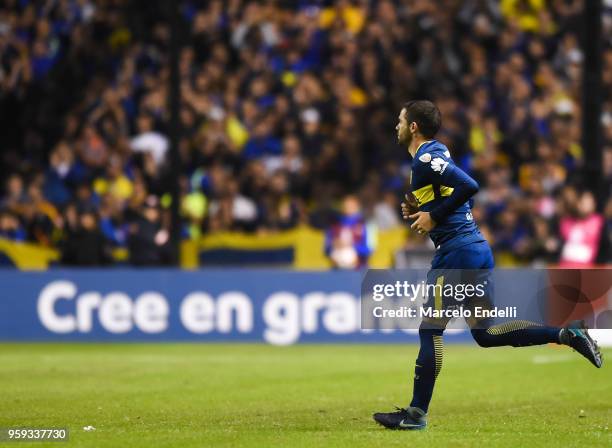 Fernando Gago of Boca Juniors runs during a match between Boca Juniors and Alianza Lima at Alberto J. Armando Stadium on May 16, 2018 in La Boca,...