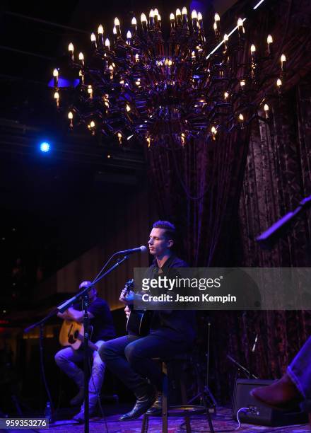 Devin Dawson performs during A Songwriters Round Benefiting City Of Hope at Analog at the Hutton Hotel on May 16, 2018 in Nashville, Tennessee.