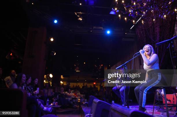 Lauren Alaina performs during A Songwriters Round Benefiting City Of Hope at Analog at the Hutton Hotel on May 16, 2018 in Nashville, Tennessee.