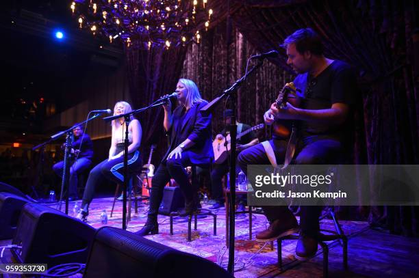 Lauren Alaina and Liz Rose perform during A Songwriters Round Benefiting City Of Hope at Analog at the Hutton Hotel on May 16, 2018 in Nashville,...