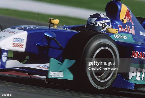 Sauber driver Kimi Raikkonen of Finland in action during the Formula One Canadian Grand Prix at the Gilles Villeneuve circuit in Montreal, Canada. \...