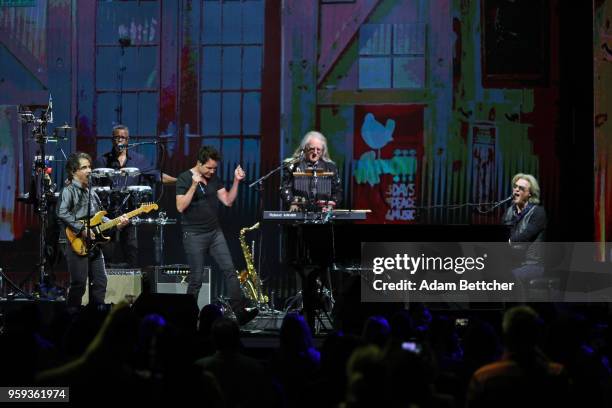 Daryl Hall and John Oates perform with Patrick Monahan of the band Train at Xcel Energy Center on May 16, 2018 in St Paul, Minnesota.