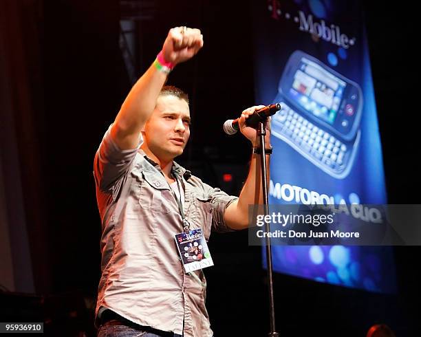 Florida State Student President Rob Jakubik addresses the crowd before Weezer performs at the T-Mobile Motorola CLIQ Challenge Concert on January 20,...