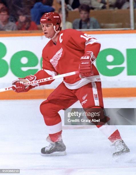 Steve Yzerman of the Detroit Red Wings skates against the Toronto Maple Leafs during NHL game action on March 25, 1989 at Maple Leaf Gardens in...