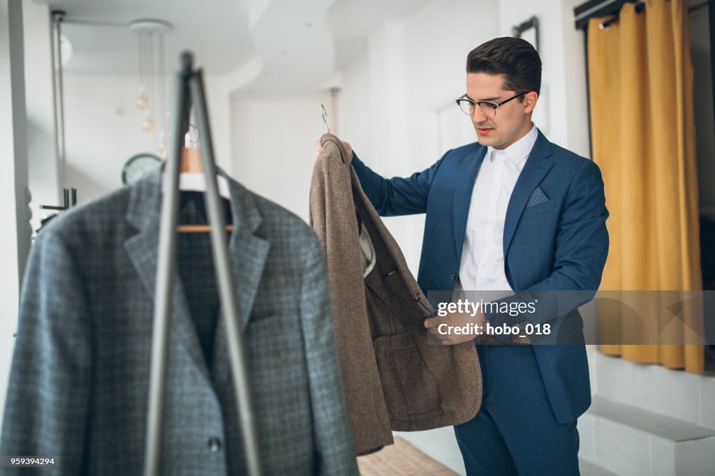 Choosing suit