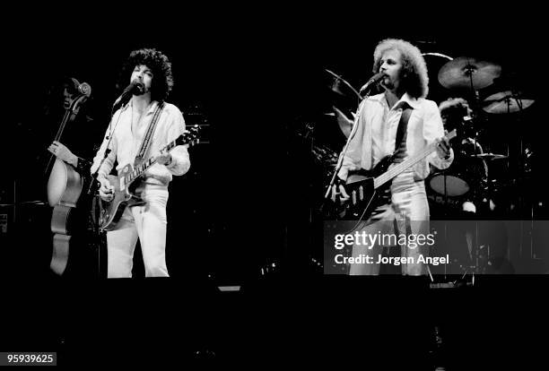 Jeff Lynne and Kelly Groucutt of Electric Light Orchestra perform on stage on April 27th 1978 in Copenhagen, Denmark.