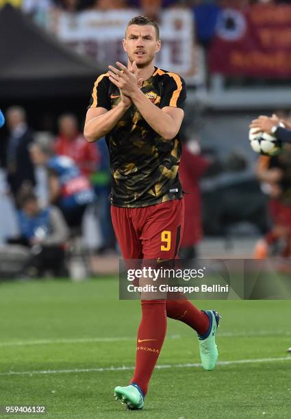 Edin Dzeko of AS Roma prior the UEFA Champions League Semi Final Second Leg match between A.S. Roma and Liverpool FC at Stadio Olimpico on May 2,...