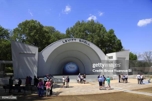 Leviath Shell 1,541 Shell Theater Stock Photos, High-Res Pictures, and Images - Getty ...
