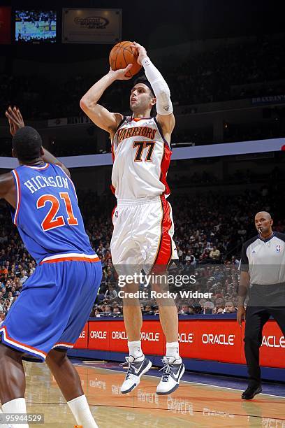 Vladimir Radmanovic of the Golden State Warriors shoots a jump shot against J.J. Hickson of the Cleveland Cavaliers during the game at Oracle Arena...