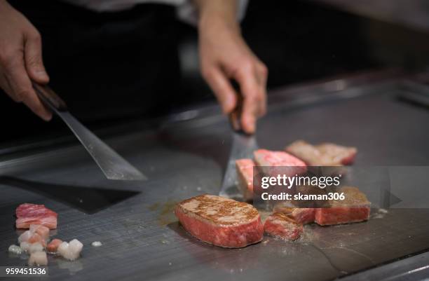 japanese wagyu beef kobe cooking teppanyaki - teppanyaki stock pictures, royalty-free photos & images