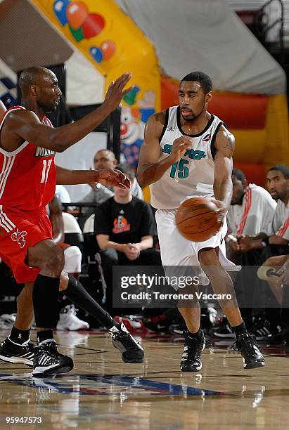 Reggie Williams of the Sioux Falls Skyforce drives the ball around Darnell Lazare of the Maine Red Claws during the 2010 D-League Showcase at Qwest...