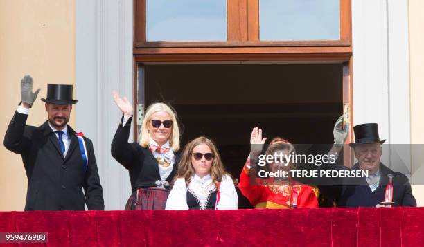 Crownprince Haakon of Norway, Crownprincess Mette-Marit of Norway, Princess Ingrid Alexandra of Norway, Queen Sonja and King Harald of Norway wave...