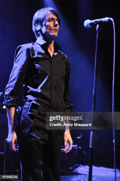 Brett Anderson performs at Shepherds Bush Empire on January 22, 2010 in London, England.