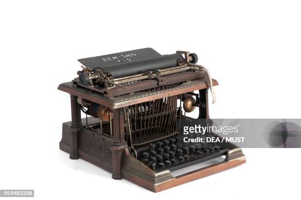 Rem-Sho 5 typewriter, 1890-1899, patented by Zalmon Sholes. United States, 20th century.