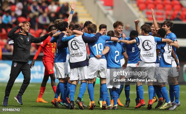 Italy celebrate their win over Belgium during the UEFA European Under-17 Championship Semi Final match between Italy and Belgium at the New York...