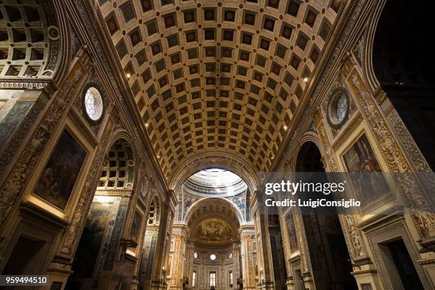 mantua; nside basilica di s. andrea, - consiglio stock pictures, royalty-free photos & images