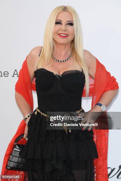 Monika Bacardi arrives at the amfAR Gala Cannes 2018 at Hotel du Cap-Eden-Roc on May 17, 2018 in Cap d'Antibes, France.