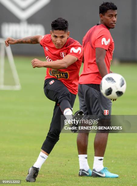 Peru's national football team player Raul Ruidiaz kicks the ball during a training session in Lima on May 17, 2018. - Peru will meet Scotland in a...