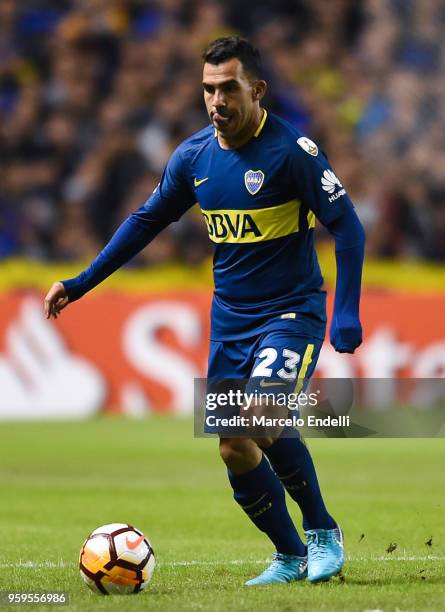 Carlos Tevez of Boca Juniors drives the ball during a match between Boca Juniors and Alianza Lima at Alberto J. Armando Stadium on May 16, 2018 in La...