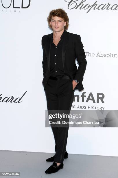 Jordan Barrett arrives at the amfAR Gala Cannes 2018 at Hotel du Cap-Eden-Roc on May 17, 2018 in Cap d'Antibes, France.