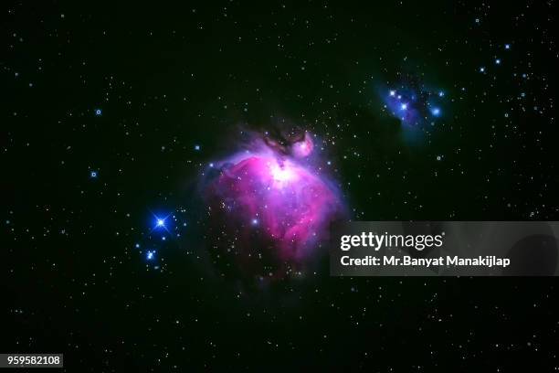 m42 orion nebula - supernova 個照片及圖片檔