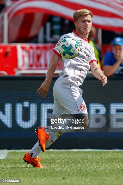 Jean Zimmer of Duesseldorf controls the ball during the Second Bundesliga match between 1. FC Nuernberg and Fortuna Duesseldorf at...