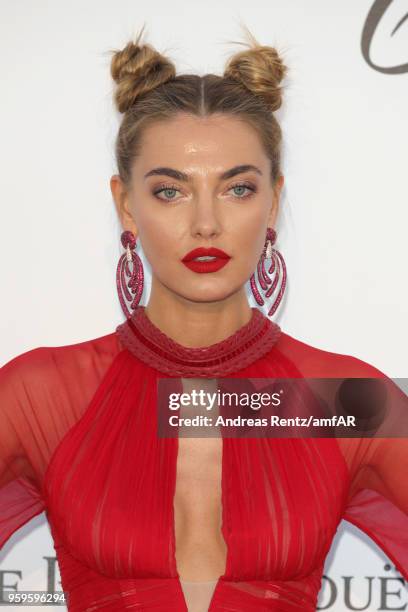 Alina Baikova arrives at the amfAR Gala Cannes 2018 at Hotel du Cap-Eden-Roc on May 17, 2018 in Cap d'Antibes, France.